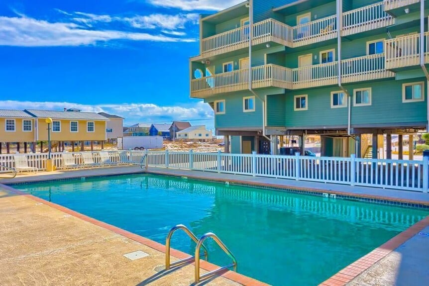Summer House West condos in Gulf Shores
